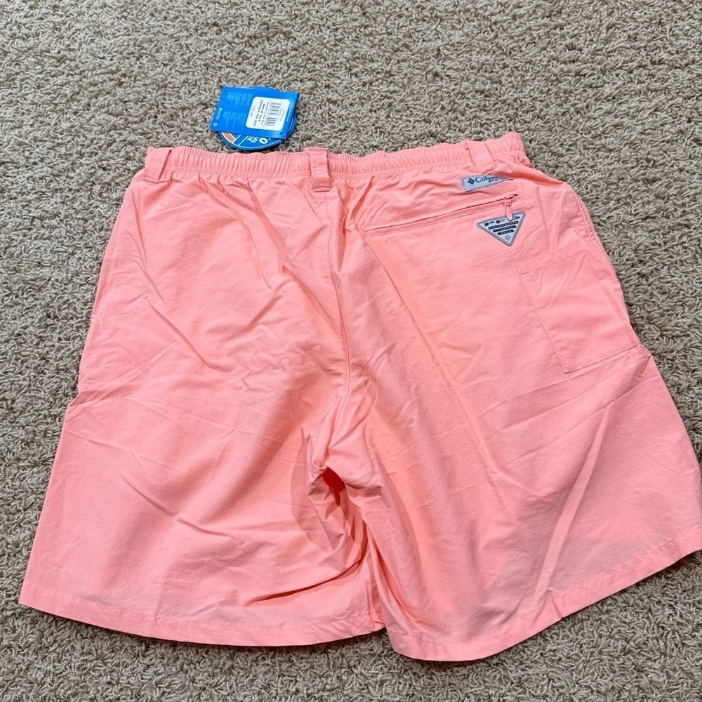 NWT Columbia Backcast III Water Shorts – Medium | 8” Inseam | Pink